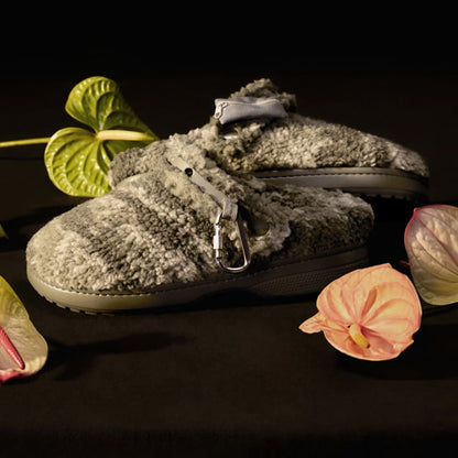 Hollister x Crocs Classic Unfurgettable Clog - Crocs